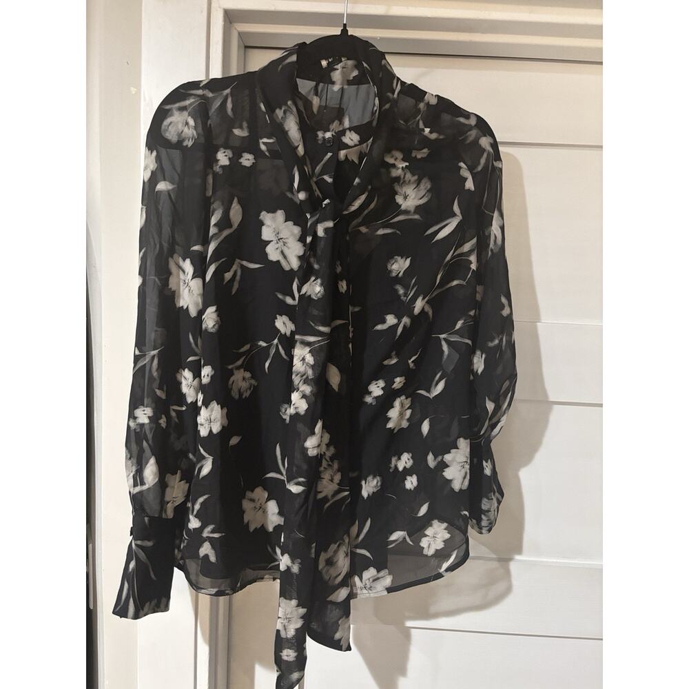 Anne Klein 2 Piece Blouse And Cami Floral Pattern Optional Tie Buttons Sz M $99